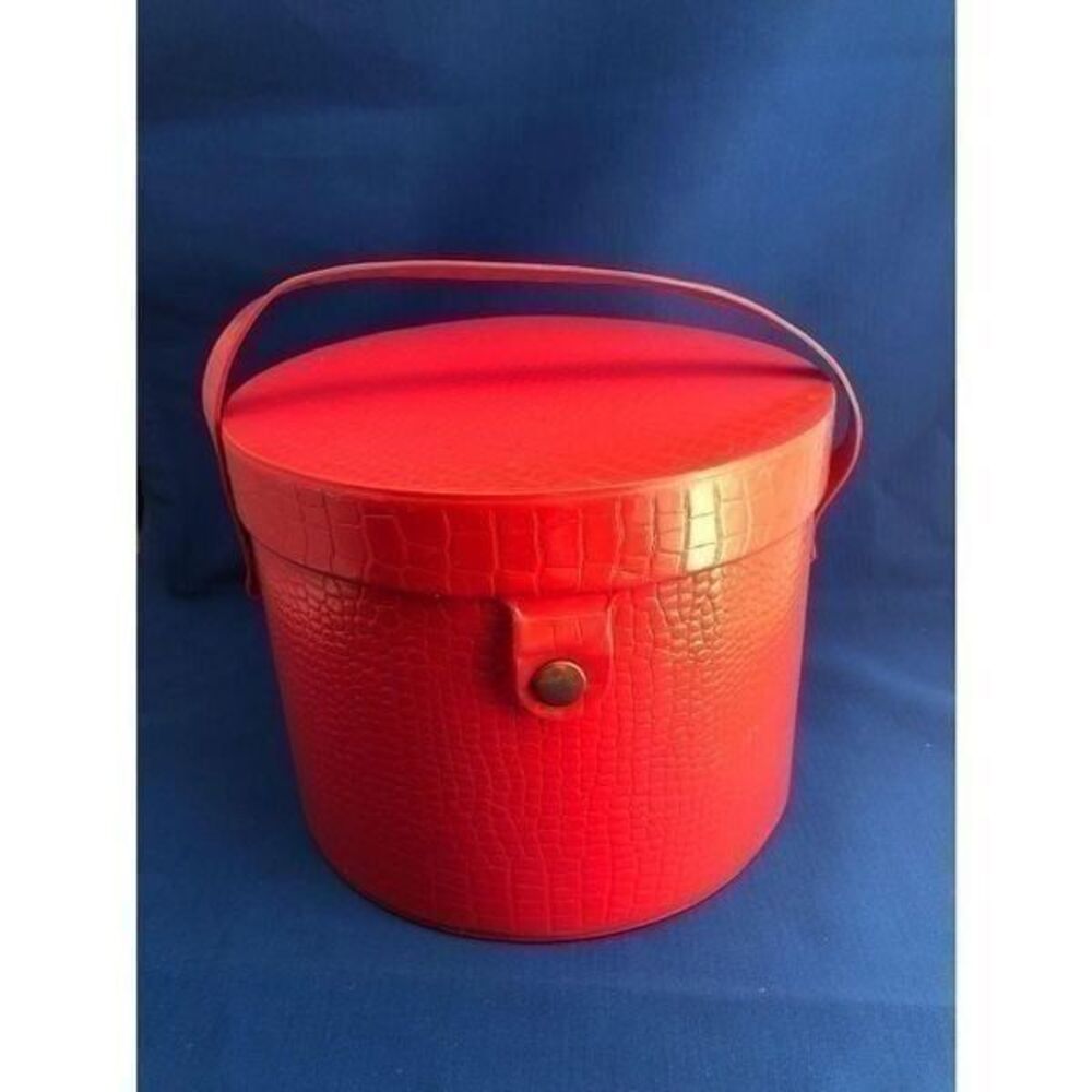 vintage schick round red vinil